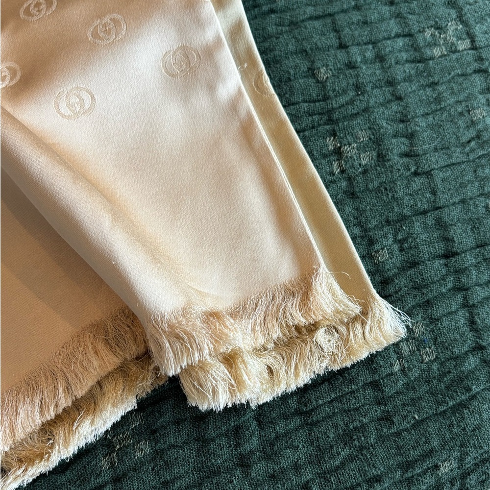 Gucci Beige/Peach Silk Scarf - Picture 7 of 7